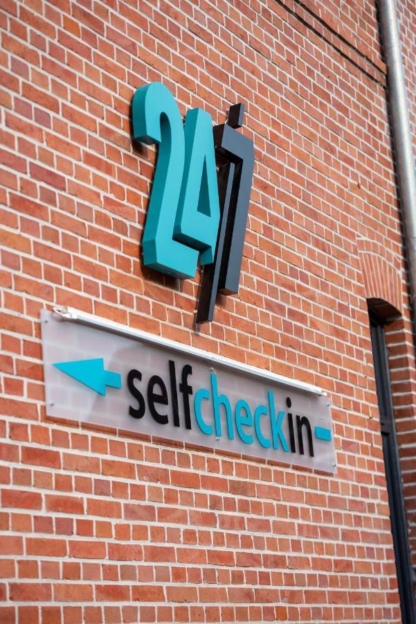24/7 Selfcheckin Hotel เลียร์ ภายนอก รูปภาพ